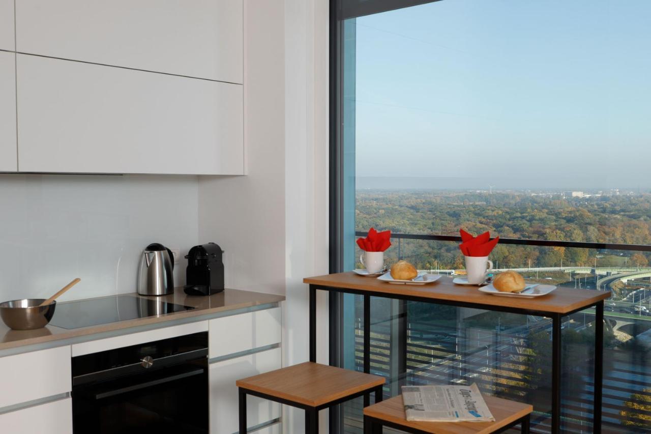 Triiiple Level 22 Mit Balkon Und Tiefgarage * Wien