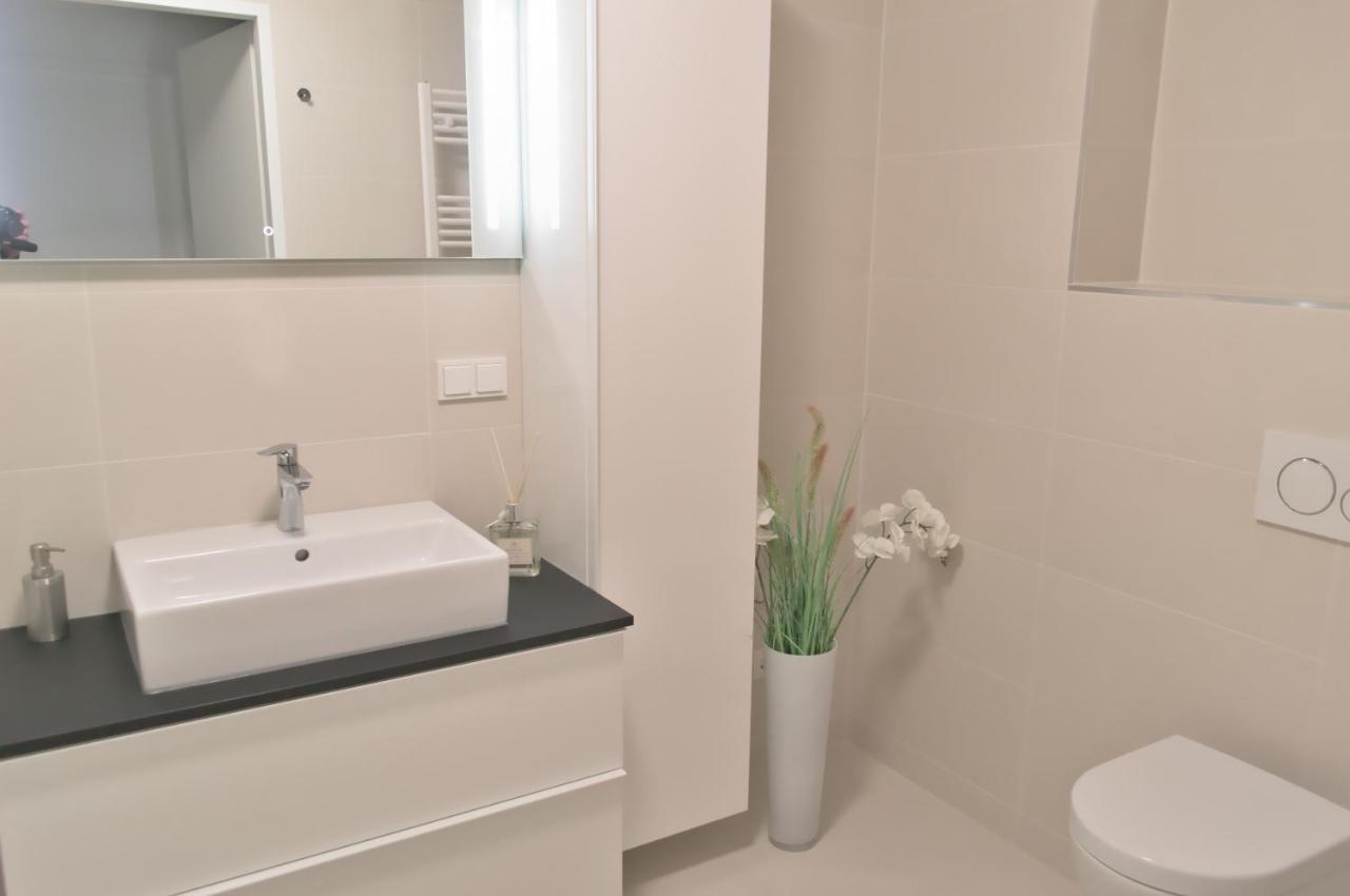 Apartment Triiiple Level 22 Mit Balkon Und Tiefgarage Wien